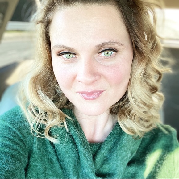 Meet your Posher, Simona - Picture 2 of 2